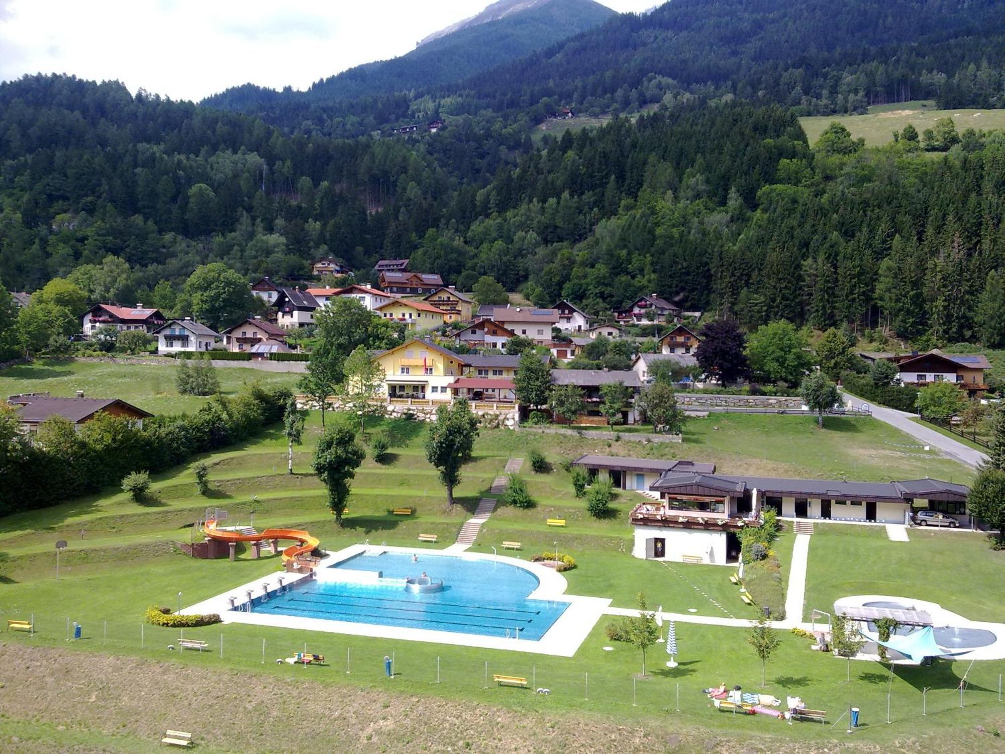 Appartementhaus Flattach Goritschnig Exterior photo
