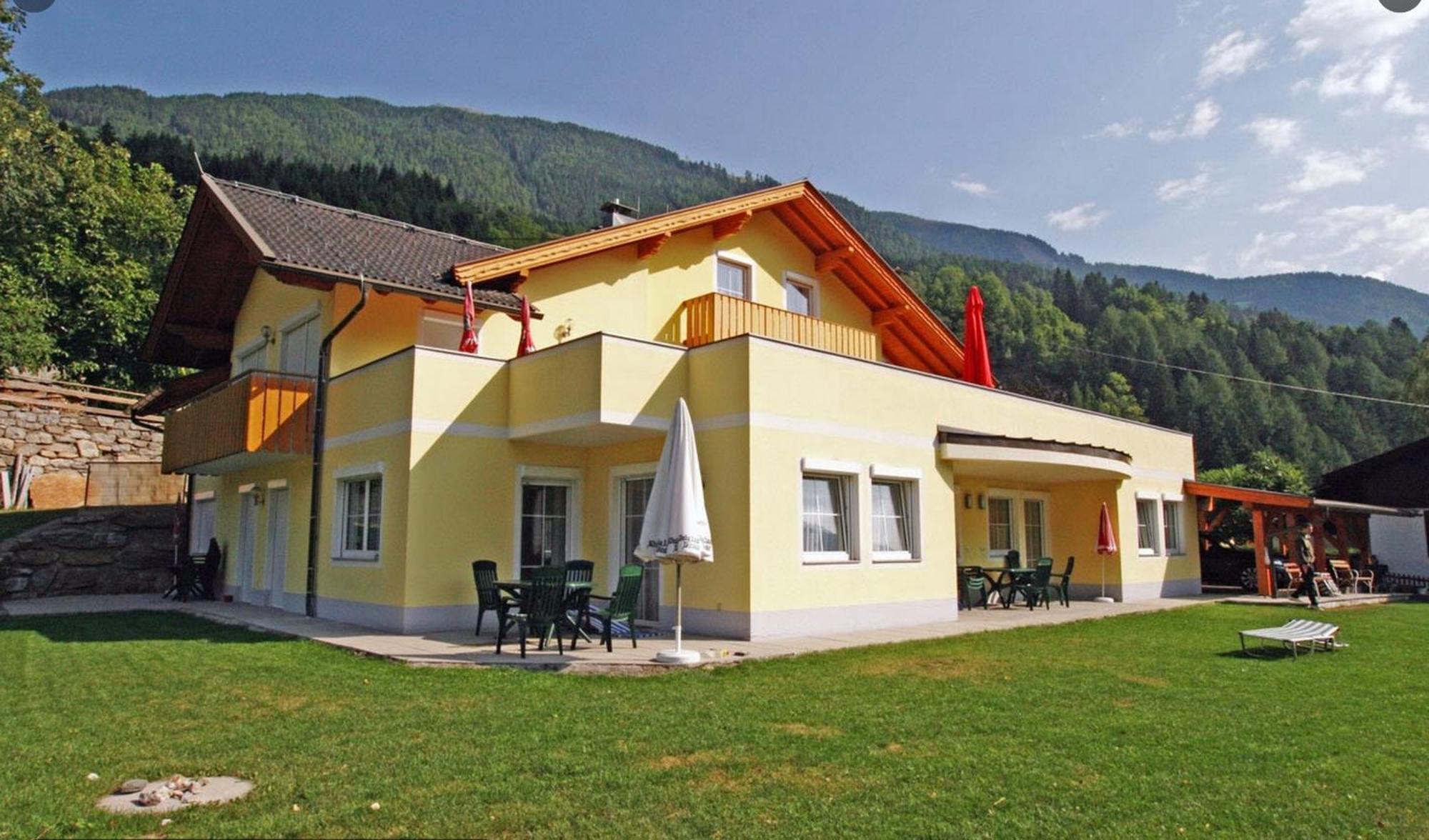 Appartementhaus Flattach Goritschnig Exterior photo