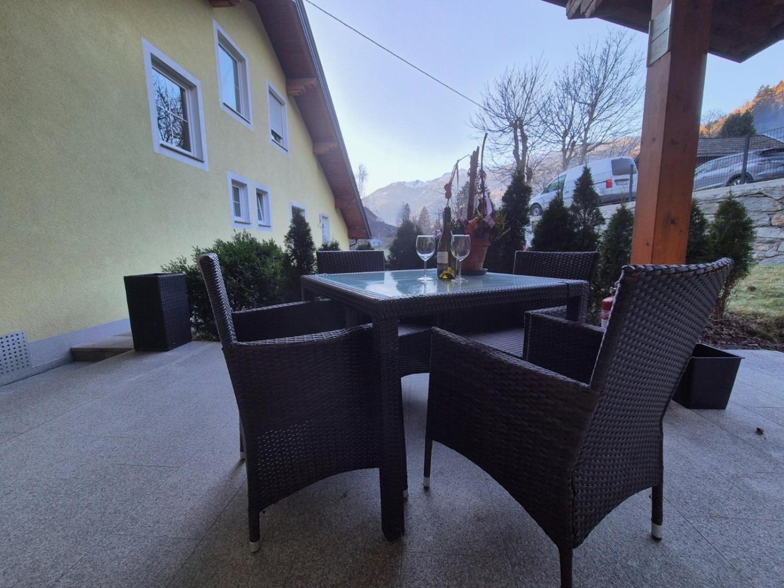 Appartementhaus Flattach Goritschnig Exterior photo