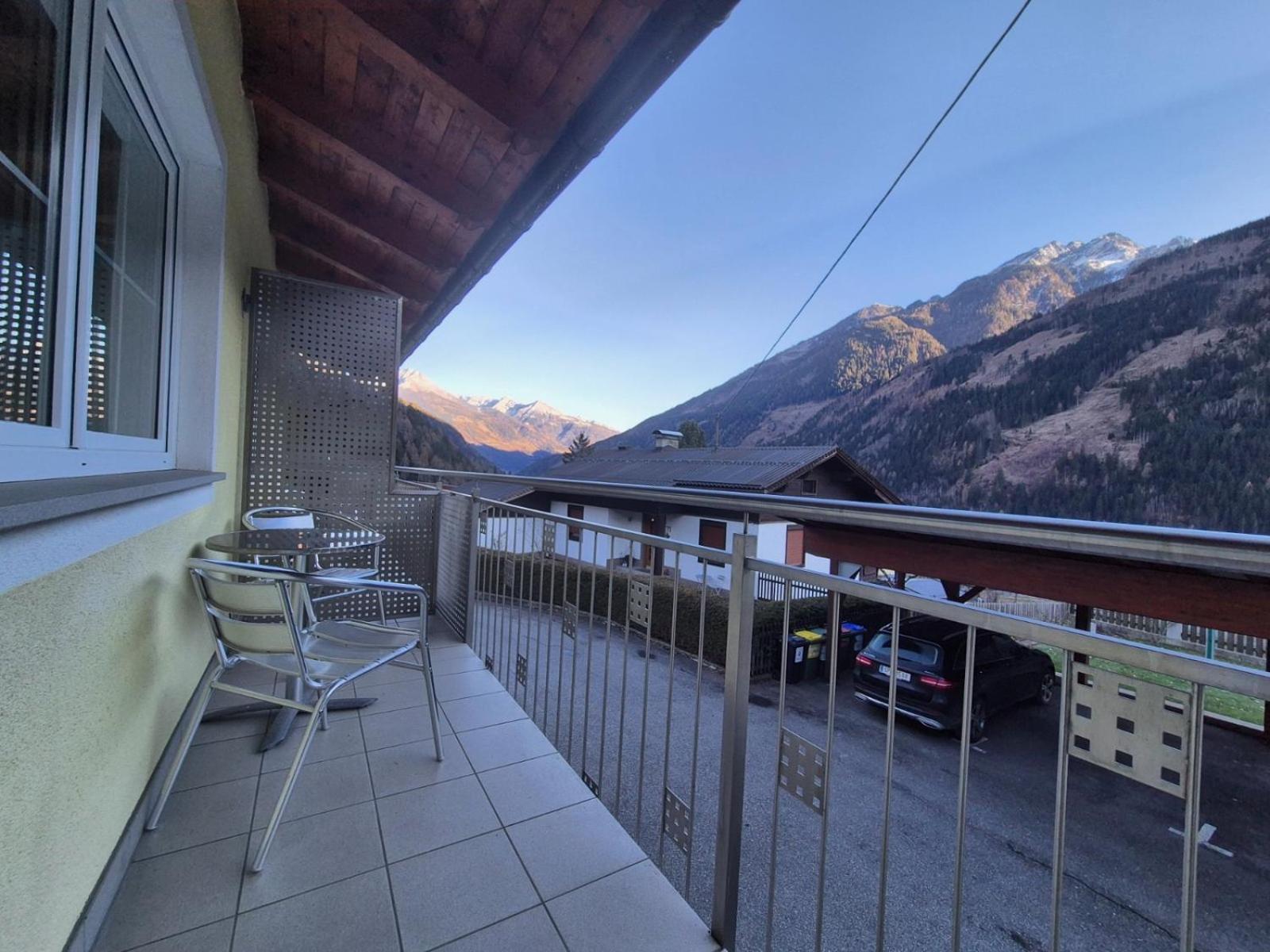 Appartementhaus Flattach Goritschnig Exterior photo