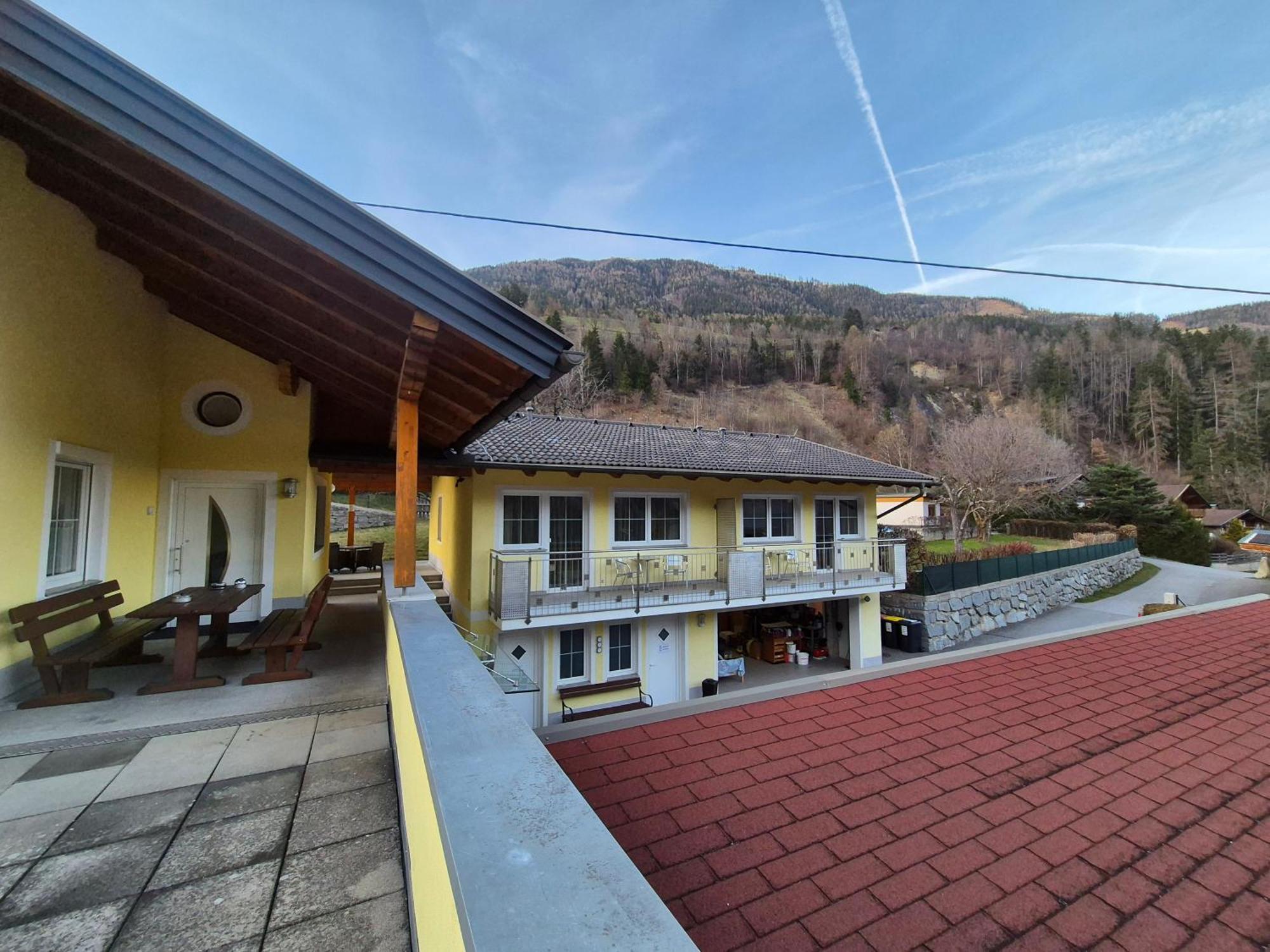 Appartementhaus Flattach Goritschnig Exterior photo